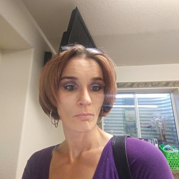 Meet your Posher, Jolene - Picture 3 of 4